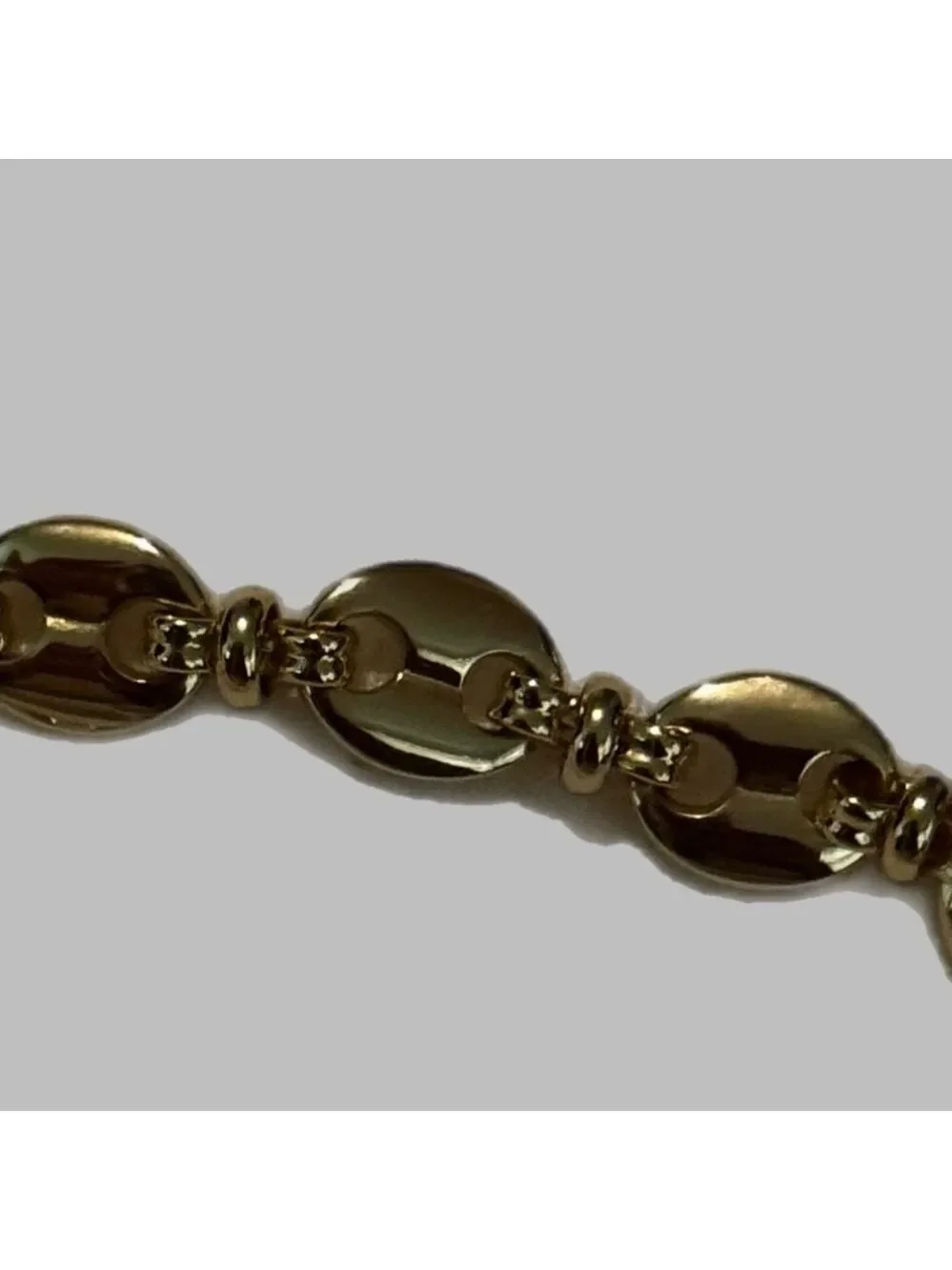 Elegant Gold Chain Bracelet